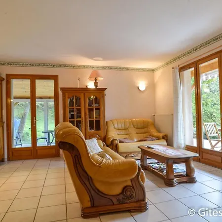 Vakantiehuis Aydat, 4 Pieces, 6 Personnes - Fr-1-630-230 *